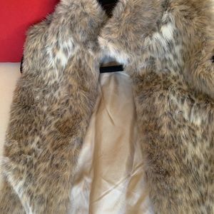 Banana republic Xs Faux fur vest